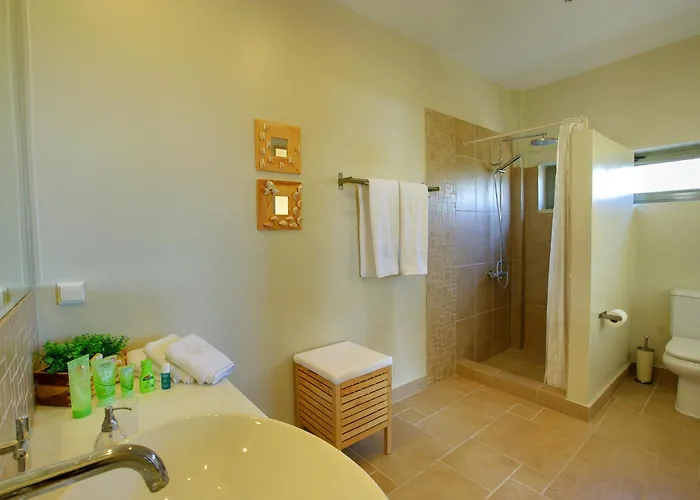 Nautilos Ideales Villa *